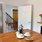 Oxtobys Upstairs